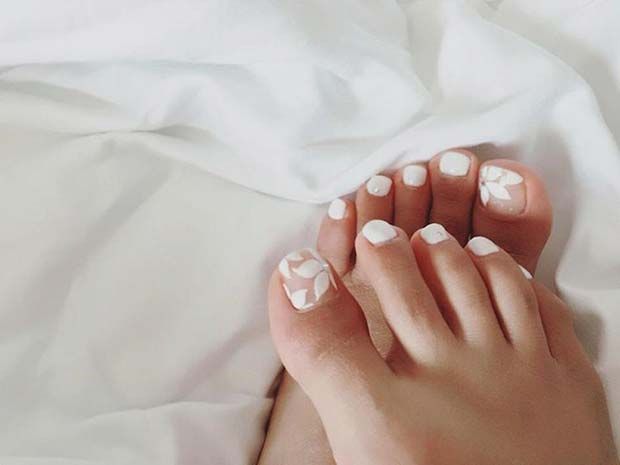 wedding toenail ideas