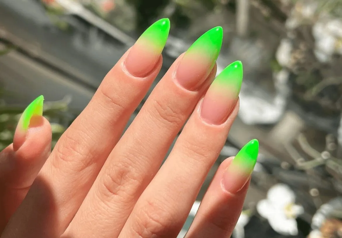 Green ombre nails