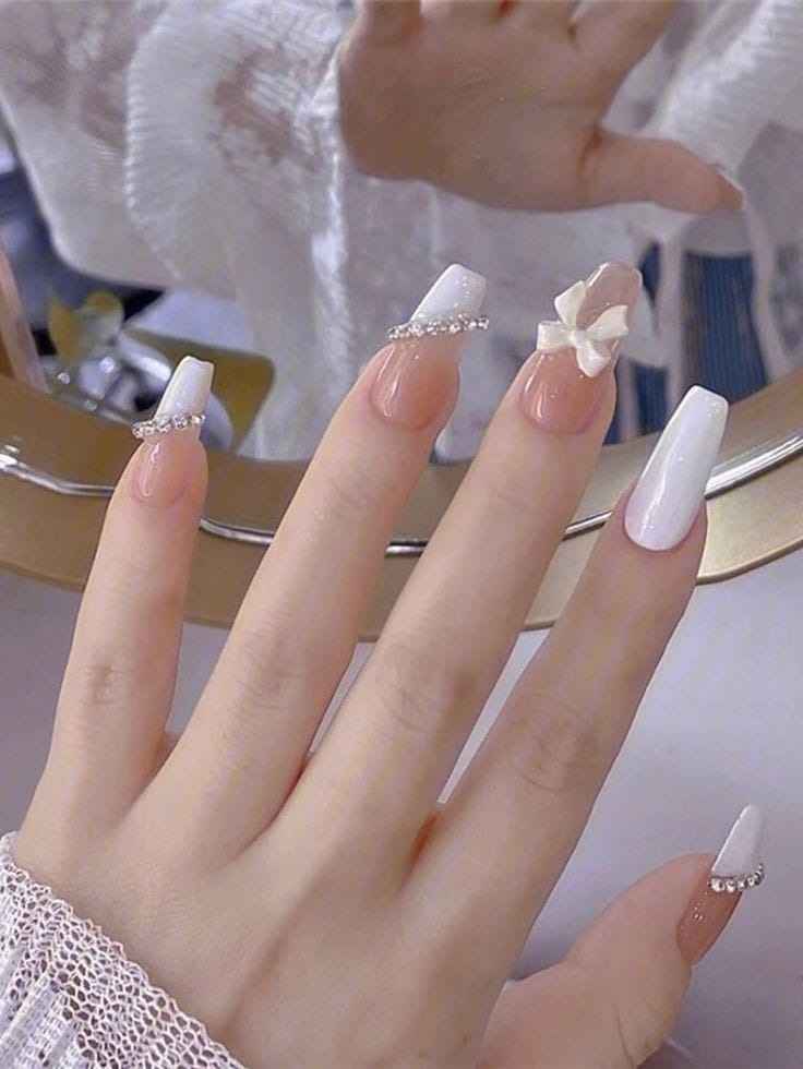 White Elegance Summer Coffin Nails