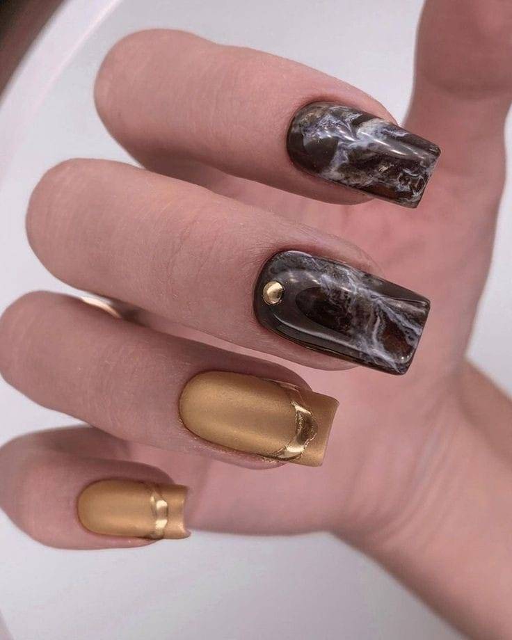 Coffee marble and matte gold nails Wedding Nails