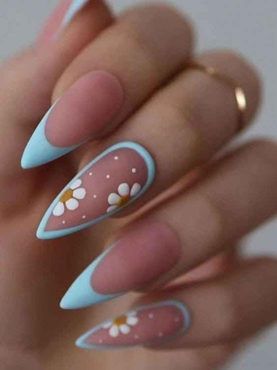 Cyan and Nude Nails with Daisy Flowers