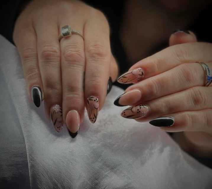 Dark floral fusion end of summer nail ideas