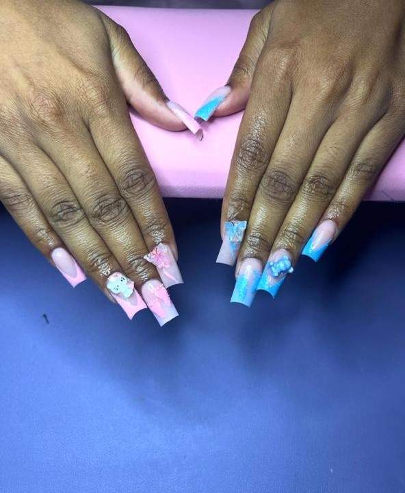 Gender Reveal Pink x Blue Set baby shower nails