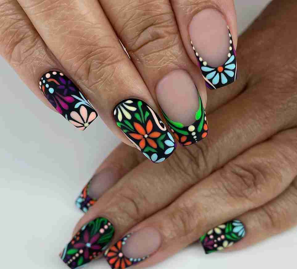 Black Floral Mix cinco de mayo nails