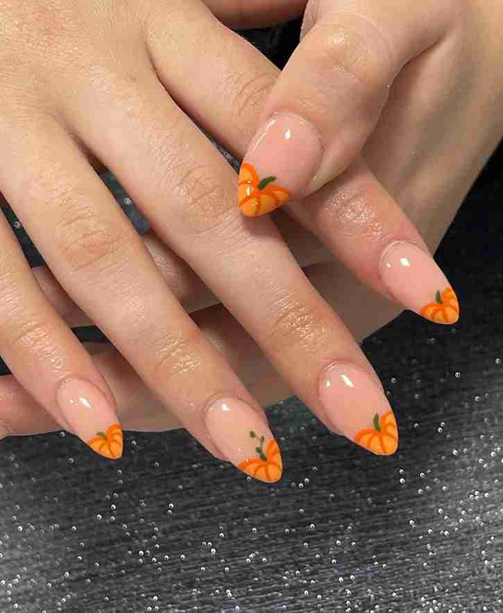 pumpkin chic Halloween nails